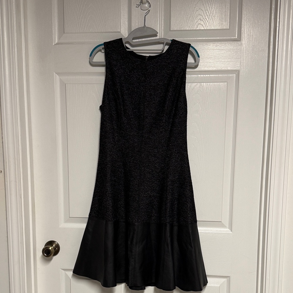 Elegant Black Sleeveless Dress